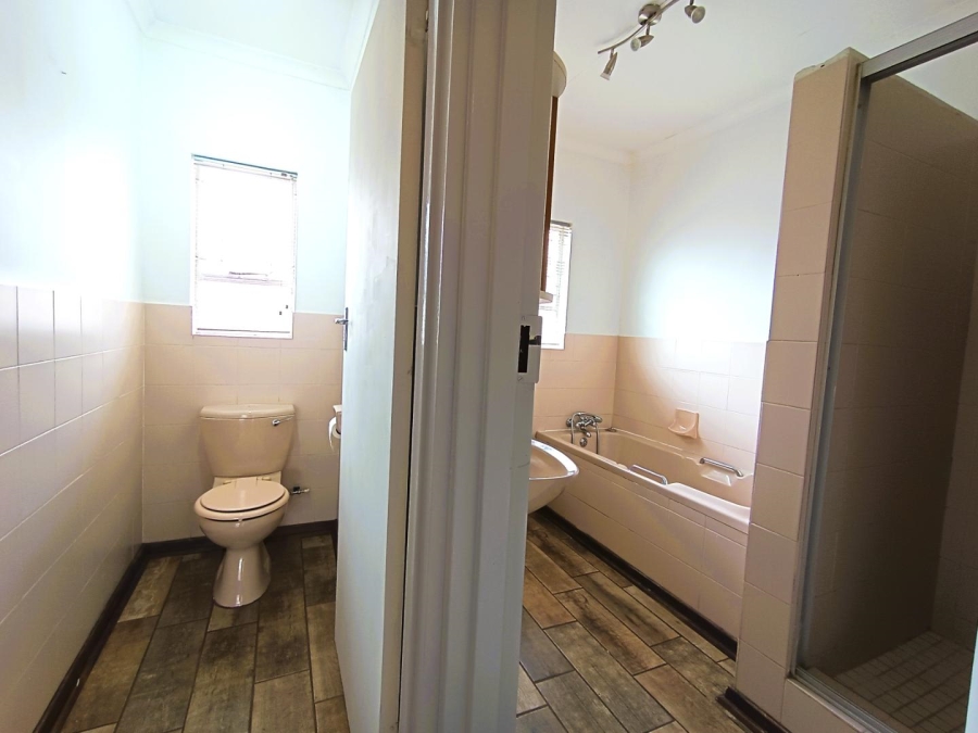 3 Bedroom Property for Sale in Langenhovenpark Free State